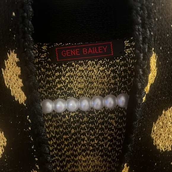 Stylish Black and Goldish Yellow Women's Cardigan Sweater - Picture 5 of 8